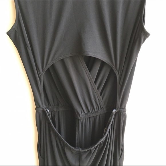 BCBG V-Neck Backless Jumpsuit NWT - Picture 4 of 4